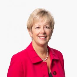 Headshot of Katherine Perrelli