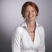 headshot of Eve Chaurand